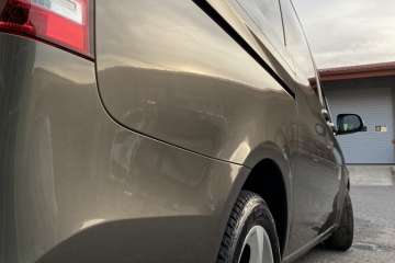 Mercedes - Benz V 220