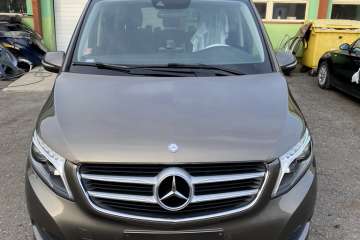 Mercedes - Benz V 220