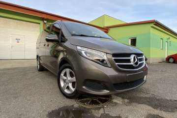 Mercedes - Benz V 220