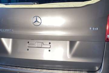 Mercedes - Benz V 220