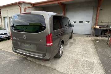 Mercedes - Benz V 220